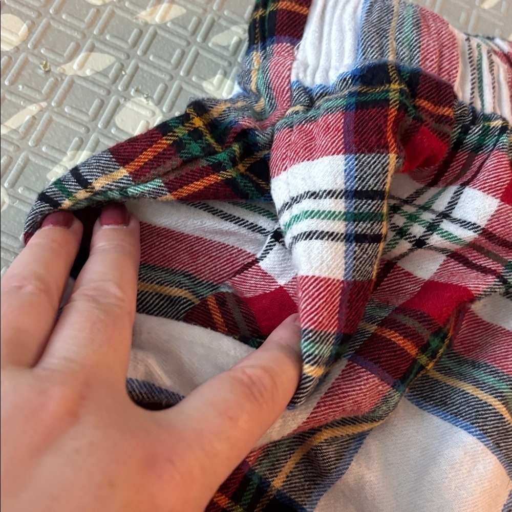 Holiday Plaid Pajama pants - Picture 3 of 5